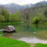 Romantische Ferienhuette Nationalpark Kalkalpen, Sonnig, 2 Schlafzimmer, Wlan * Kleinreifling