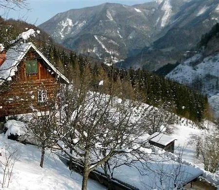 Romantische Ferienhuette Nationalpark Kalkalpen, Sonnig, 2 Schlafzimmer, Wlan * Kleinreifling