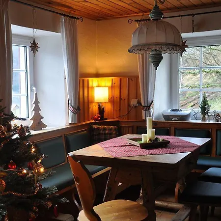 Romantische Ferienhuette Nationalpark Kalkalpen, Sonnig, 2 Schlafzimmer, Wlan