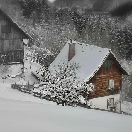 Romantische Ferienhuette Nationalpark Kalkalpen, Sonnig, 2 Schlafzimmer, Wlan Kleinreifling
