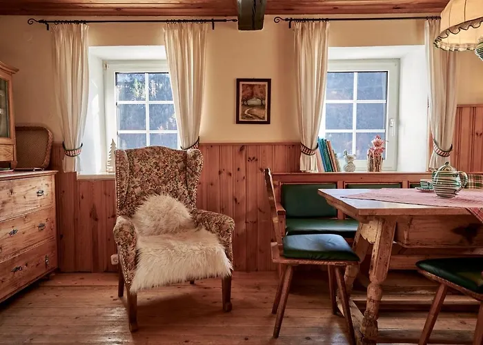 Romantische Ferienhuette Nationalpark Kalkalpen, Sonnig, 2 Schlafzimmer, Wlan بيت للعطل