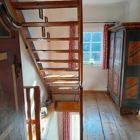 Romantische Ferienhuette Nationalpark Kalkalpen, Sonnig, 2 Schlafzimmer, Wlan Kleinreifling