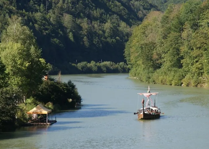 Feriehus Romantische Ferienhuette Nationalpark Kalkalpen, Sonnig, 2 Schlafzimmer, Wlan Kleinreifling