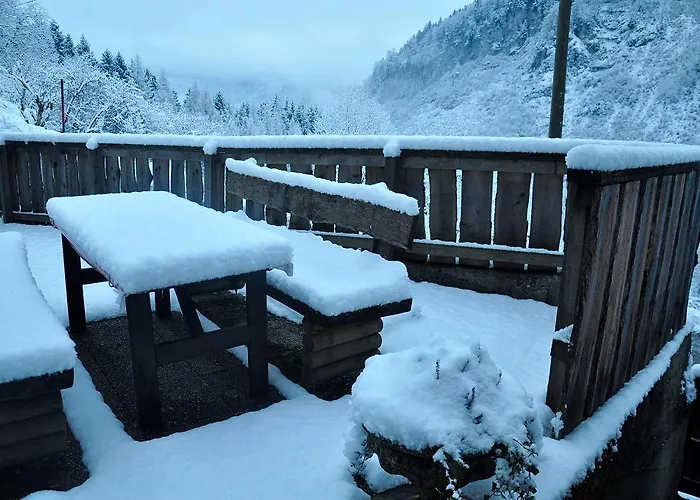 Romantische Ferienhuette Nationalpark Kalkalpen, Sonnig, 2 Schlafzimmer, Wlan Feriehus Kleinreifling